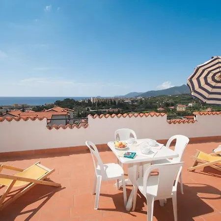 Residence Dei Fiori Pietra Ligure Exterior photo