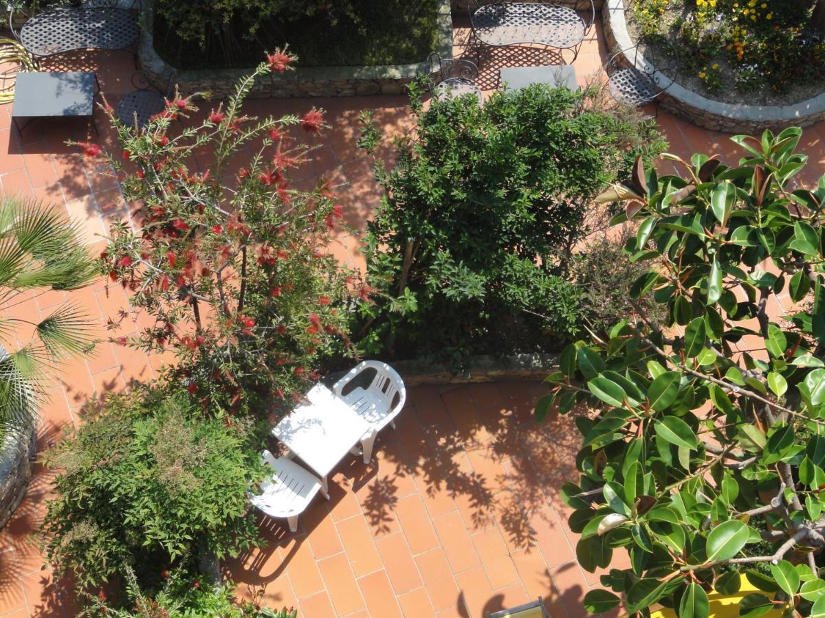 Aparthotel Dei Fiori Pietra Ligure