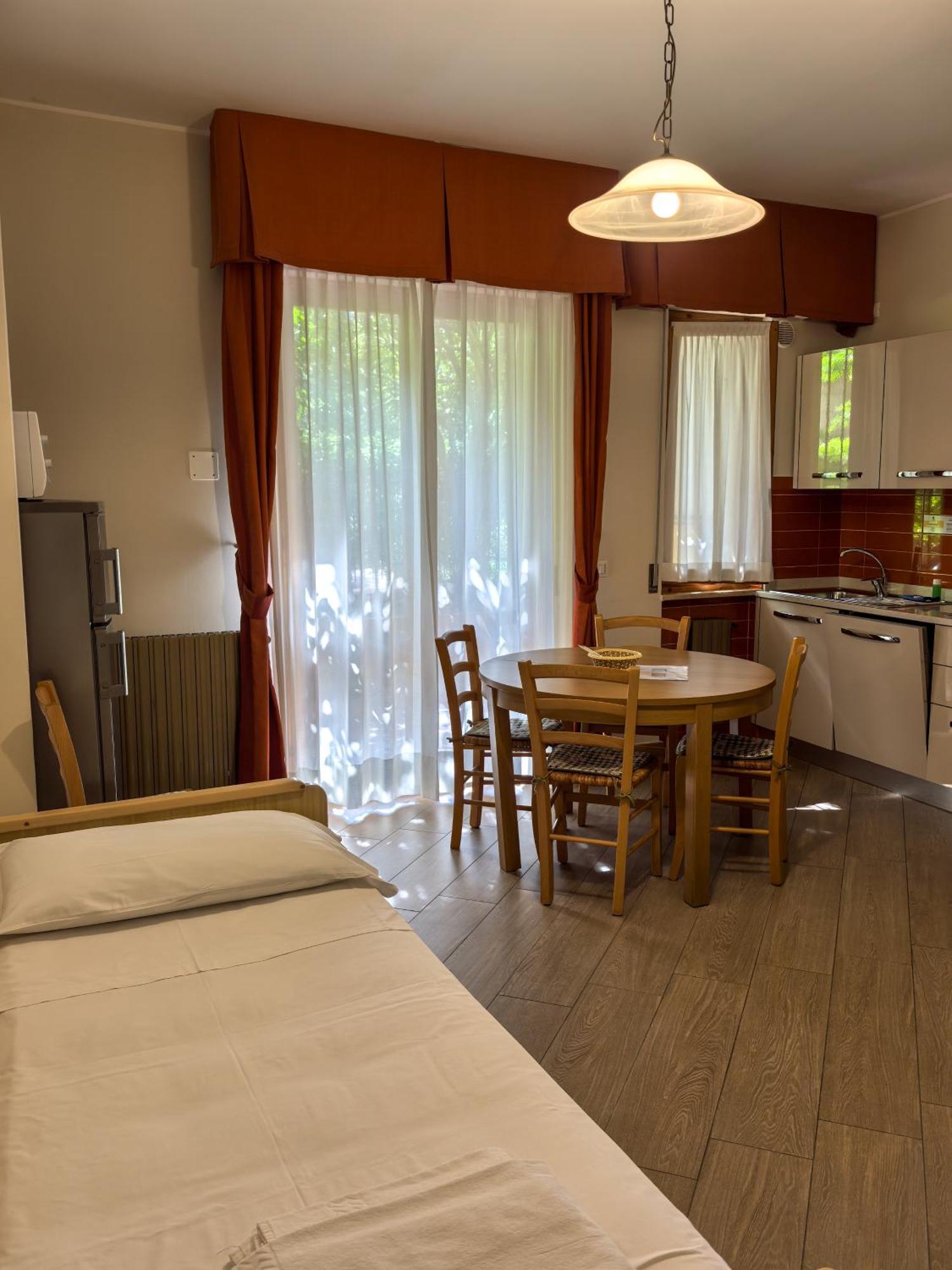 Dei Fiori Aparthotel